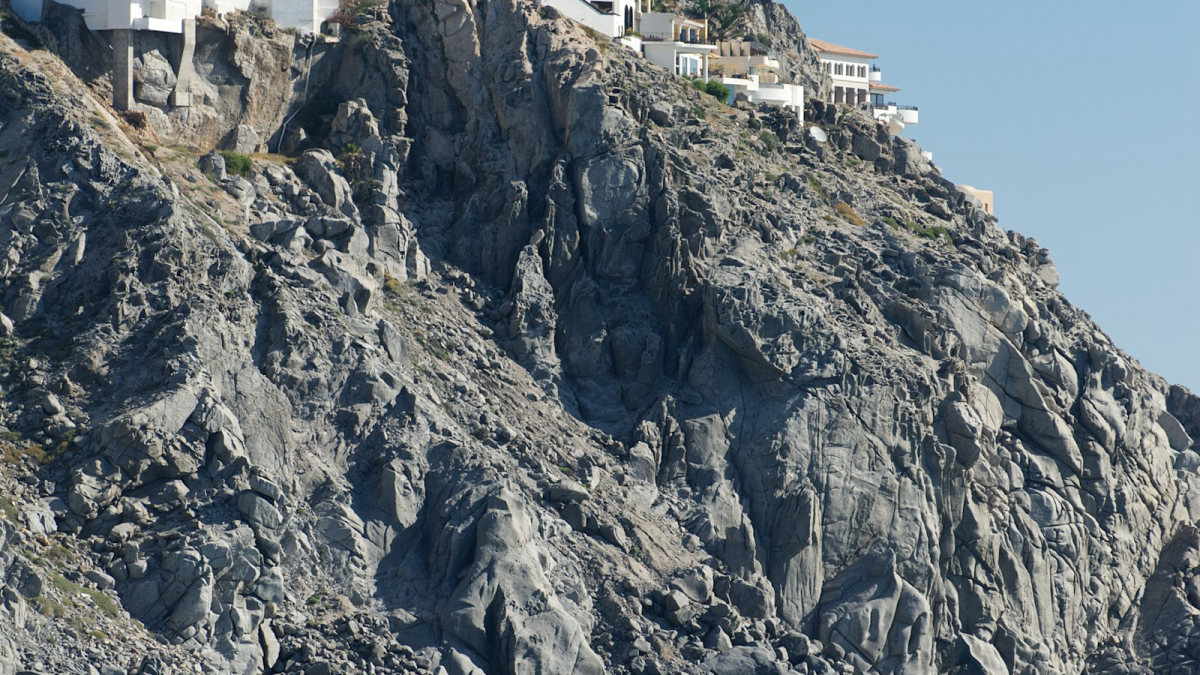 Des maisons au-dessus de l’océan